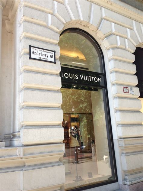 louis vuitton budapest